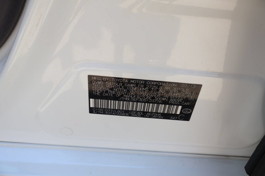 Used 2013 Lexus LS 460 w/ Comfort Pkg RWD image 12