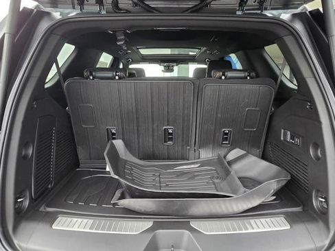 New 2026 GMC Yukon AT4 w/ AT4 Premium Package image 8