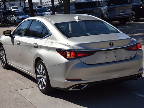 Used 2019 Lexus ES 350 350 w/ Accessory Package 2 image 10