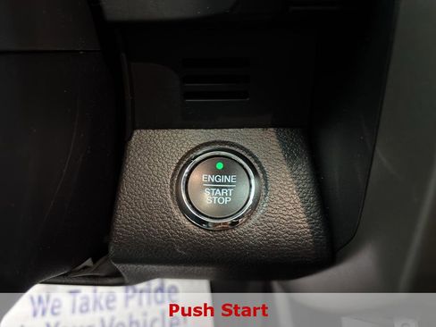 Used 2021 Ford Expedition Max XLT image 26