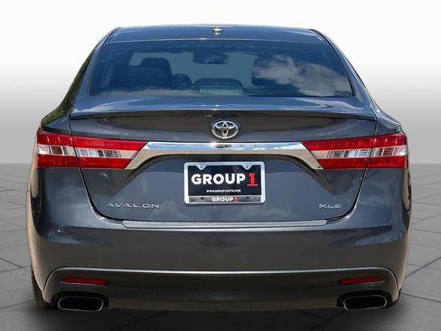 Used 2015 Toyota Avalon XLE Touring FWD image 5