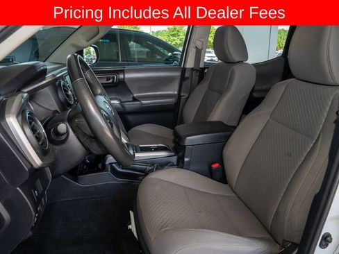 Used 2023 Toyota Tacoma SR5 w/ Technology Package AWD/4WD image 9