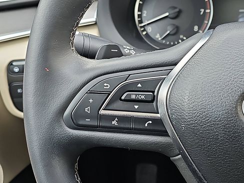 Used 2022 INFINITI QX50 Luxe w/ Cargo Package image 22