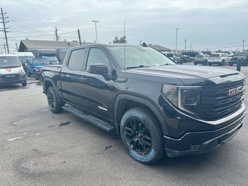 Used 2024 GMC Sierra 1500 Elevation AWD/4WD image 11