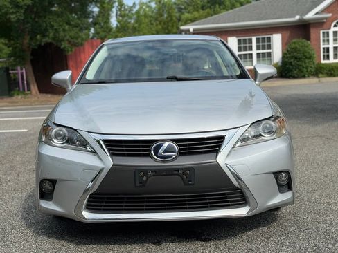 Used 2016 Lexus CT 200h w/ Seat Comfort Package FWD image 8