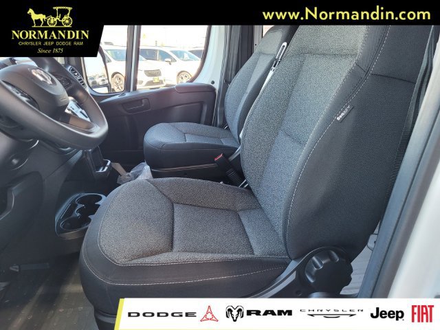 Used 2025 RAM ProMaster 2500 w/ Crew Van Package FWD image 16