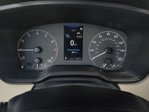 Used 2023 Toyota Corolla LE FWD image 23