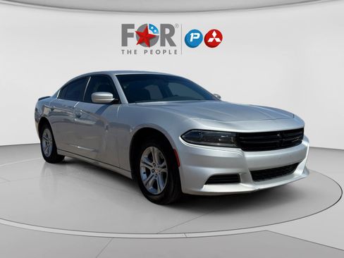Used 2022 Dodge Charger SXT RWD image 7