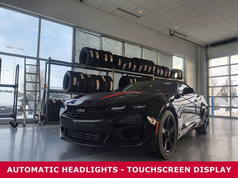 Used 2023 Chevrolet Camaro LT image 2