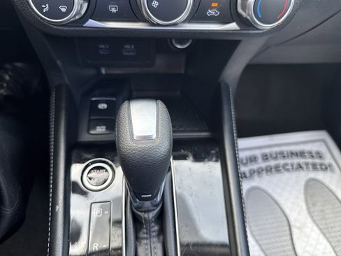 Used 2024 Nissan Kicks SV image 15