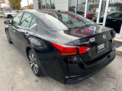 Used 2022 Nissan Altima 2.5 SV image 5