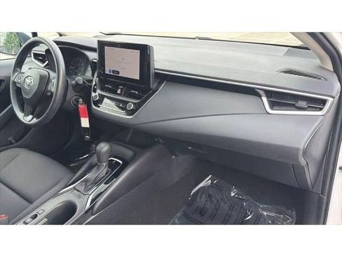 Certified 2024 Toyota Corolla LE FWD image 40