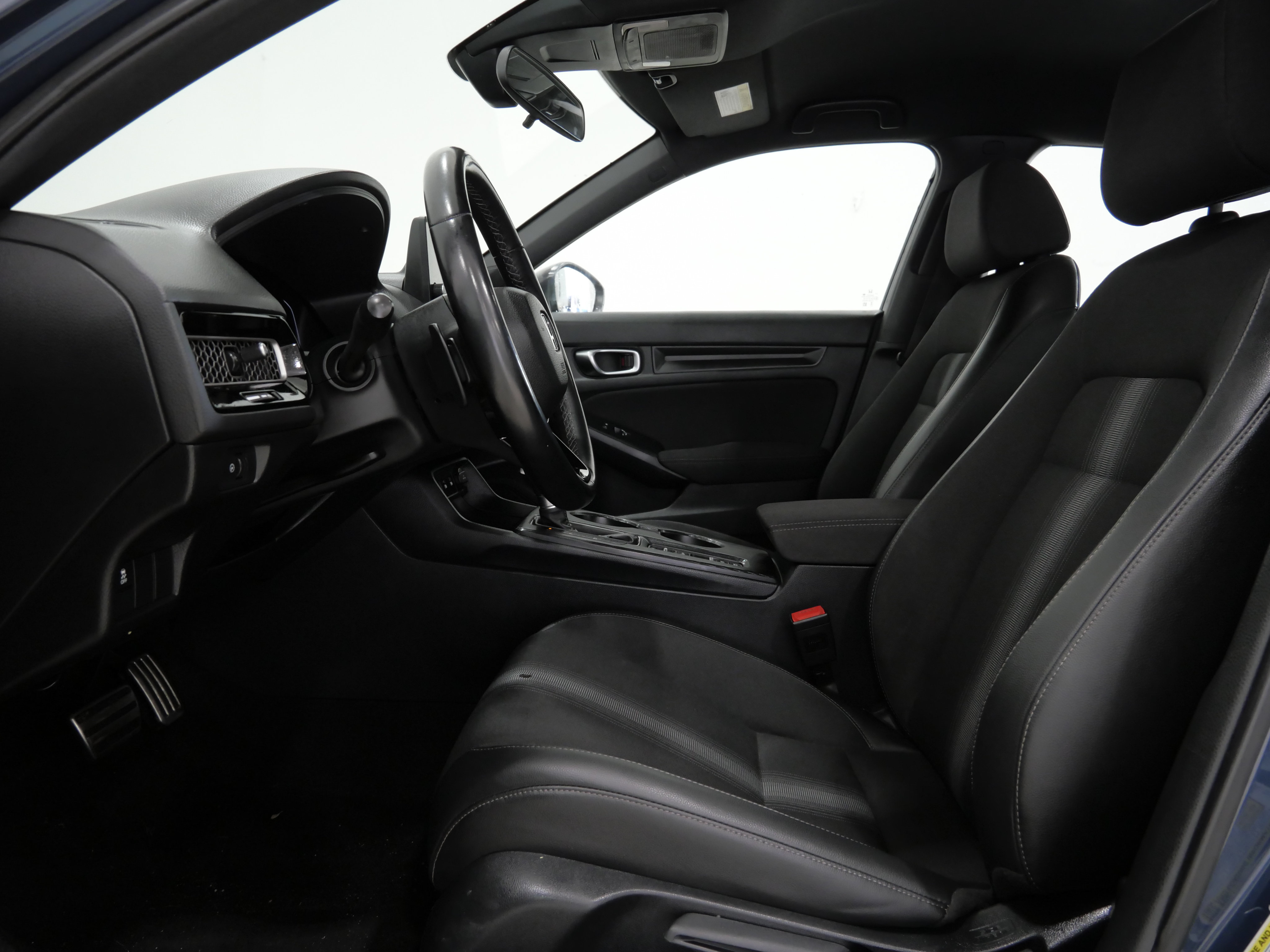 Used 2025 Honda Civic Sport image 12