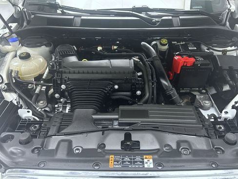 Used 2023 Lincoln Corsair AWD image 24