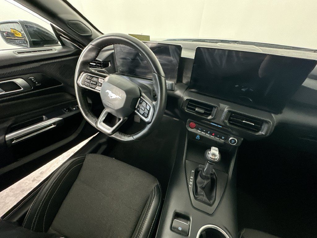 Used 2026 Ford Mustang Coupe RWD image 9