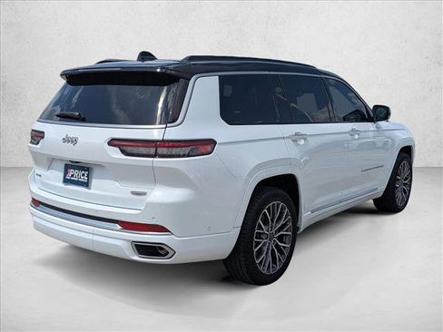 Used 2025 Jeep Grand Cherokee L Summit AWD/4WD image 5