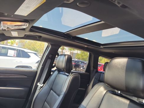 Used 2021 Jeep Grand Cherokee High Altitude AWD/4WD image 21