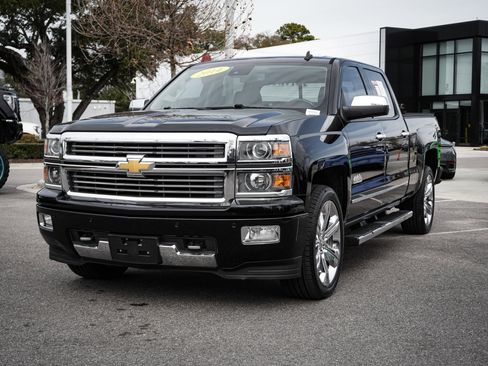 Used 2014 Chevrolet Silverado 1500 High Country w/ High Country Premium Package image 5