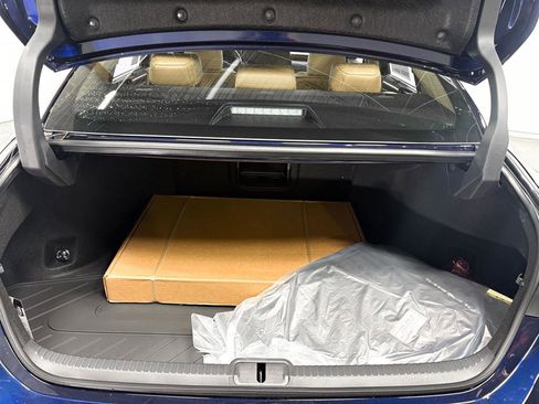 New 2025 Lexus ES 350 Ultra Luxury image 11