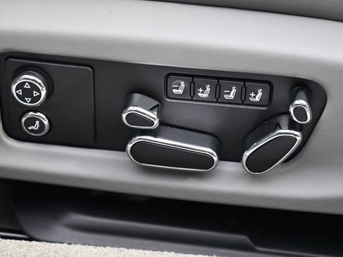 New 2026 Bentley Continental GTC AWD/4WD image 18