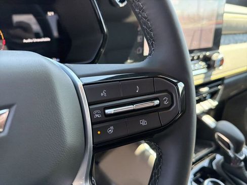 New 2026 Chevrolet Colorado ZR2 w/ Technology Package AWD/4WD image 21