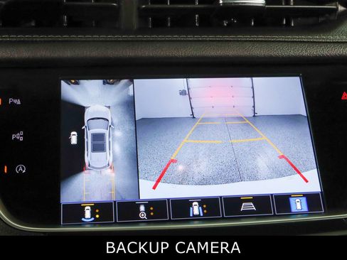 Used 2023 Cadillac XT5 Sportv image 19