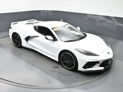 Used 2022 Chevrolet Corvette Stingray Coupe w/ Z51 Performance Package image 3