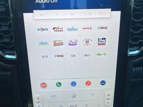 Used 2024 Ford Ranger XLT w/ Technology Package image 11