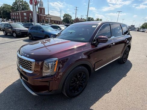 Used 2020 Kia Telluride LX AWD/4WD image 3