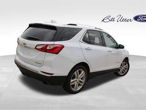 Used 2019 Chevrolet Equinox Premier w/ LPO, Cargo Package FWD image 5