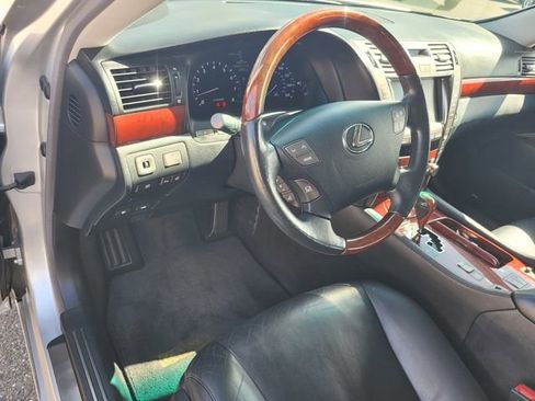 Used 2008 Lexus LS 460 image 9