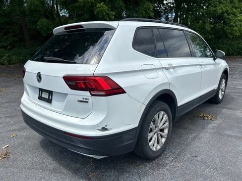 Used 2018 Volkswagen Tiguan S w/ 3rd Row Seat Package AWD/4WD image 3