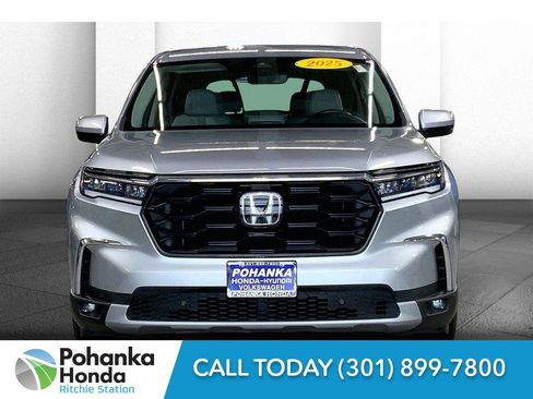Used 2025 Honda Pilot EX-L image 2