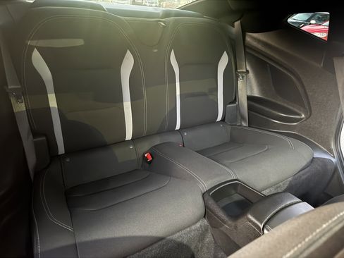 Used 2021 Chevrolet Camaro LT image 22
