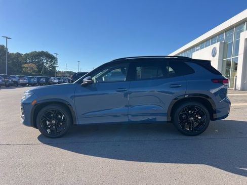 New 2026 Volkswagen Tiguan SE R-Line image 3