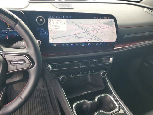 Used 2025 Chevrolet Traverse RS w/ LPO, Floor Liner Package image 26