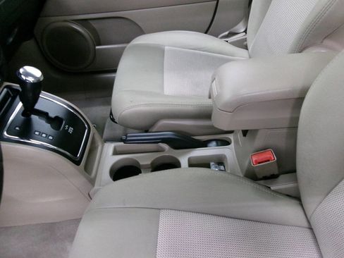 Used 2012 Jeep Patriot Latitude w/ Sun/Sound Group AWD/4WD image 21
