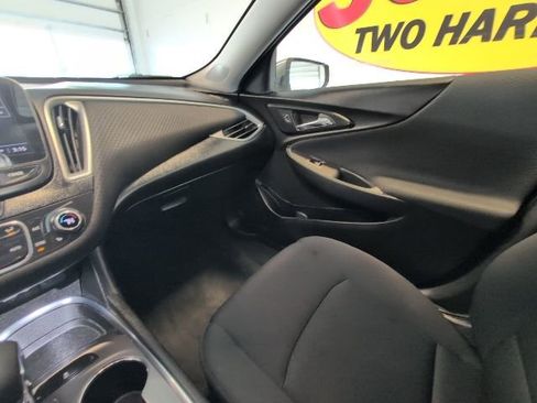 Used 2023 Chevrolet Malibu LT FWD image 27