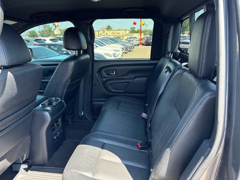 Used 2019 Nissan Titan SL w/ Midnight Edition AWD/4WD image 11