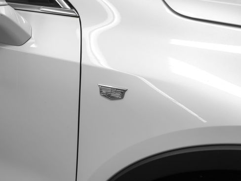 Used 2021 Cadillac XT4 Premium Luxury w/ Cold Weather Package AWD/4WD image 14