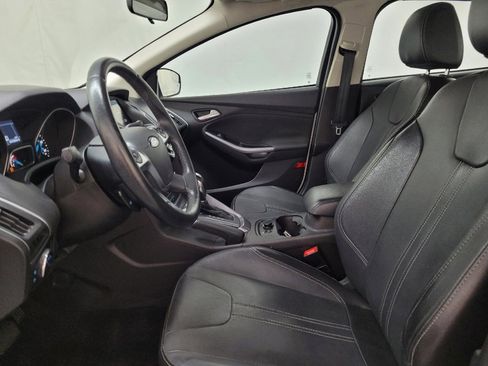 Used 2014 Ford Focus Titanium FWD image 17