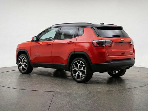 Used 2025 Jeep Compass Limited AWD/4WD image 6