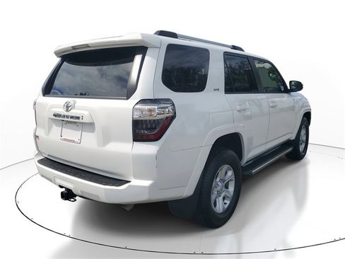 Used 2023 Toyota 4Runner SR5 Premium image 4