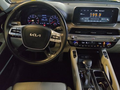 Used 2022 Kia Telluride SX w/ Towing Package FWD image 22