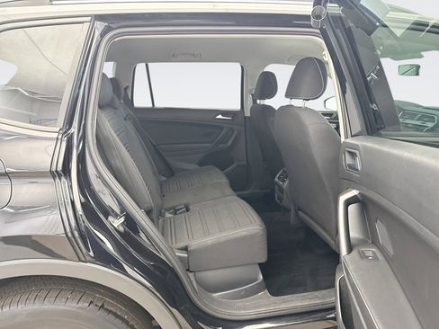 Used 2022 Volkswagen Tiguan S image 17