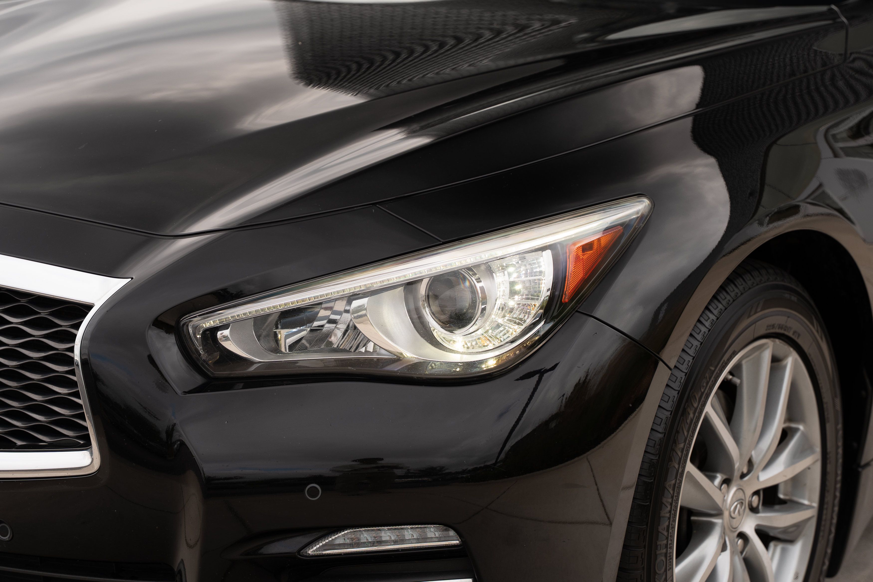Used 2014 INFINITI Q50 Premium w/ Deluxe Touring Package AWD/4WD image 30