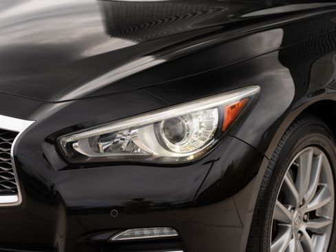 Used 2014 INFINITI Q50 Premium w/ Deluxe Touring Package AWD/4WD image 30