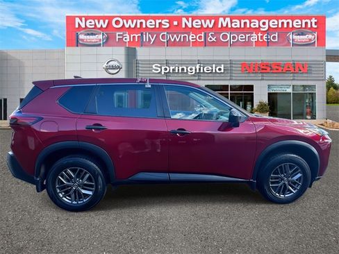 Certified 2021 Nissan Rogue S image 4