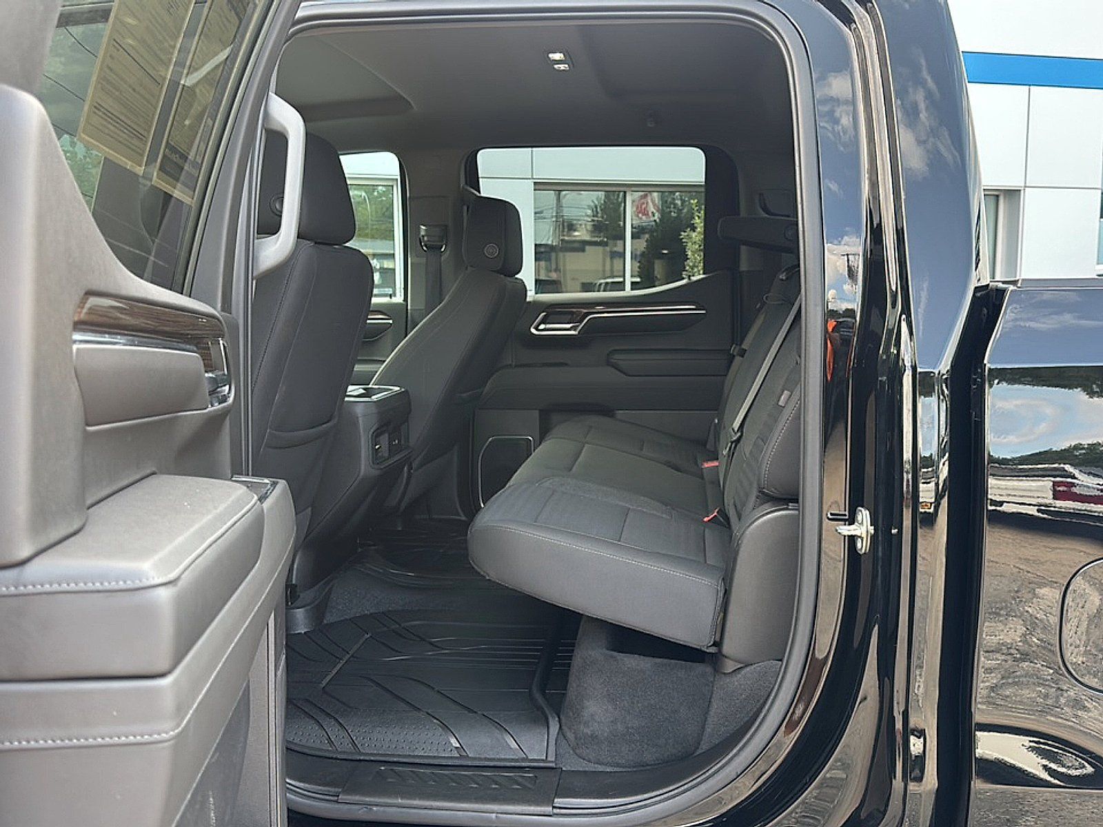 Certified 2023 Chevrolet Silverado 1500 RST w/ Protection Package AWD/4WD image 18