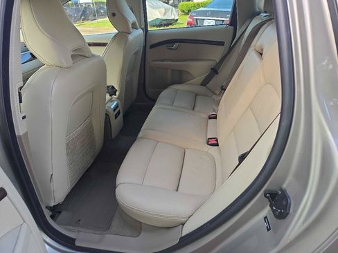 Used 2011 Volvo XC70 T6 AWD/4WD image 17